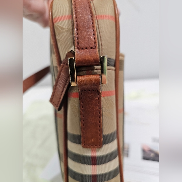 Burberry Vintage Haymarket Crossbody Bag With COA And Dustbag - Picture 8 of 16